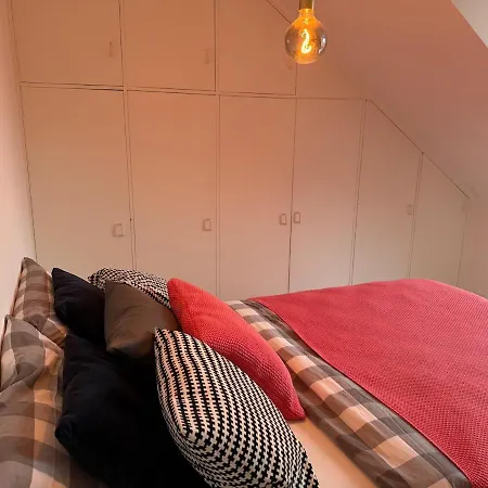 Bright & Modern 2 Bedroom Near Meerbusch