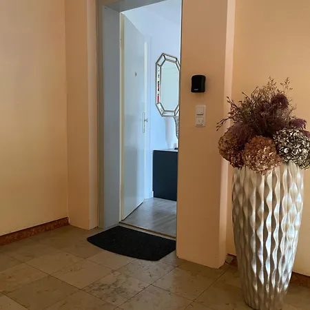 Bright & Modern 2 Bedroom Near Appartement *